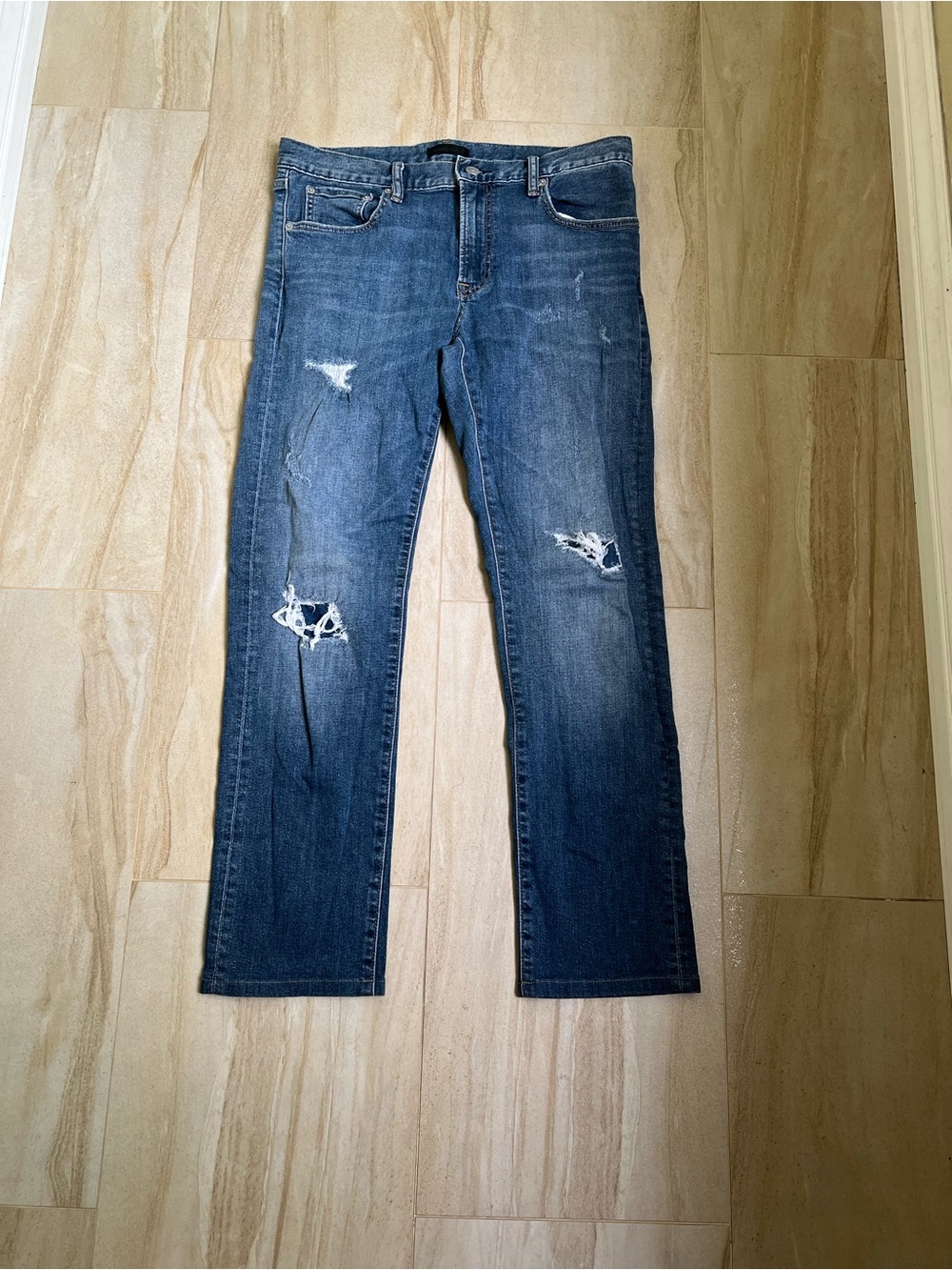 Uniqlo Men's Distressed Dark Blue Jeans - Classic Slim Fit